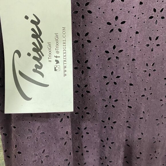 Trixxi Girl Purple Sleeveless Mock Neck Eyelet Dress Size M - Picture 3 of 6